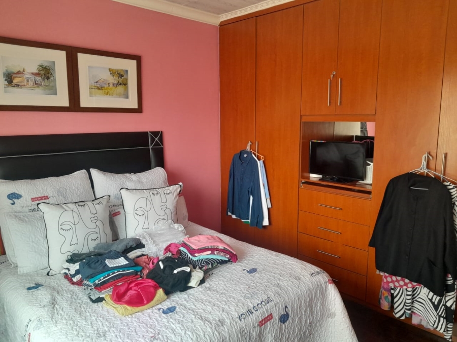 3 Bedroom Property for Sale in Oos Einde North West